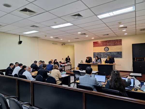 Testigos confirman en juicio clonación de facturas para desviar dinero del Indert