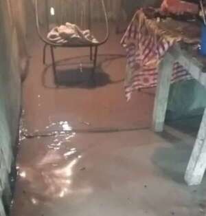 Video: denuncian que arenera de “Bachi” Núñez se apropió de una calle e inundó un barrio en Remansito - Nacionales - ABC Color