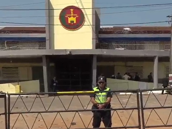 Siguen usando armas blancas dentro del penal de Tacumbú - La Tribuna