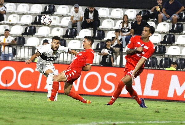 Versus / Entraron fuerte: Los jugadores que más faltas cometieron en el 2023
