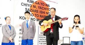 La Nación / Desde hace 25 años el Nihon Gakko alegra con el pesebre viviente y villancicos