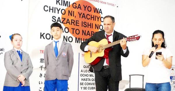 La Nación / Desde hace 25 años el Nihon Gakko alegra con el pesebre viviente y villancicos