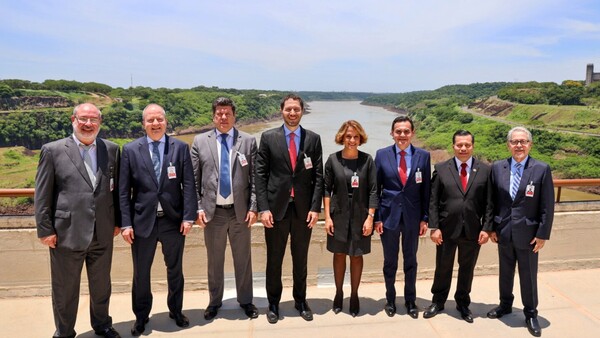 Gobierno habló de definir tarifa de Itaipú, pero no hay señal de Brasil