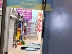 Intentan robar una caja fuerte de un supermercado en Fernando de la Mora · Radio Monumental 1080 AM