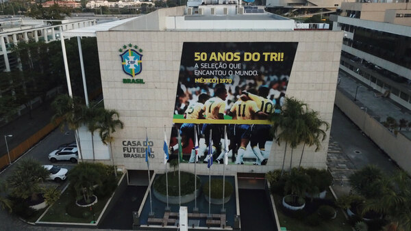Versus / La Justicia brasileña sale al paso de las amenazas de FIFA y CONMEBOL