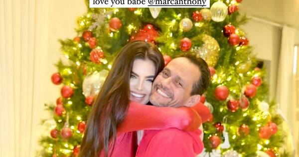 La Nación / ¡A los mimos! Nadia y Marc se mostraron enamorados en Navidad