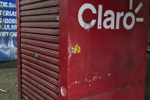 Roban herramientas y celulares de casilla