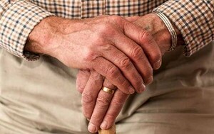 La Fiscalía recibió más de 550 denuncias por descuido a ancianos – Prensa 5