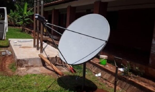 Casi 200 Instituciones educativas rurales reciben internet satelital