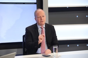 Diario HOY | Ley del servicio civil regulará ascensos, reajustes y cargos temporales