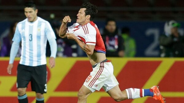 Versus / El golazo de Nelson Haedo con la Albirroja que recuerda la Conmebol