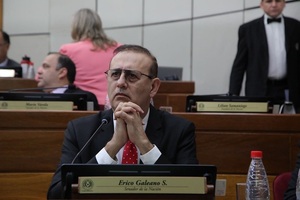 Conceden libertad ambulatoria al senador Erico Galeano