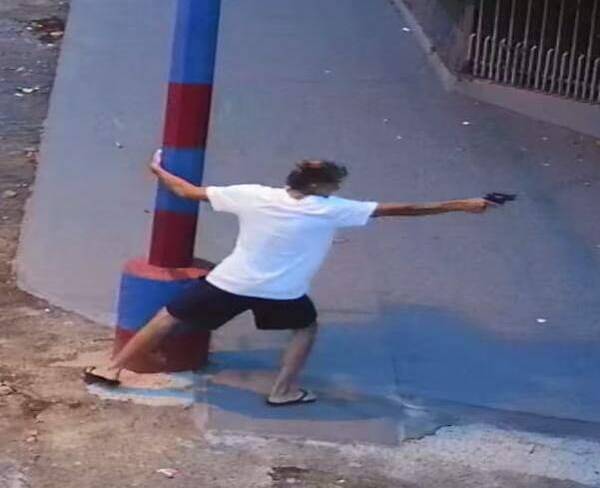 [VIDEO] Balas van, balas vienen: vecinos de Barrio Obrero ikuerái de los ‘pistoleros’ de la esquina