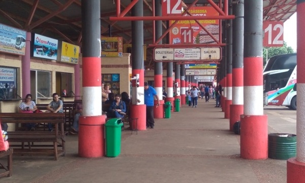 Más de 5000 personas pasaron por la terminal de Coronel Oviedo durante el fin de semana largo