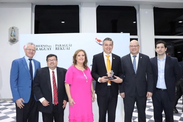 INE recibió premio a la Innovación en Transparencia por la iniciativa Censo