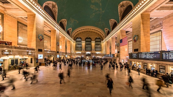 Apuñalan a dos adolescentes paraguayas en la Estación Central de Nueva York - trece