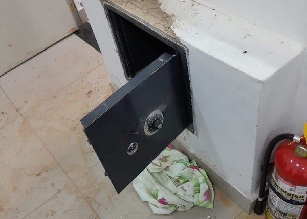 Diario HOY | Forzaron la caja fuerte y robaron G. 160 millones de una estación de servicio