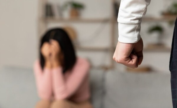 Imputan a hombre que maltrató y amenazó de muerte a su novia