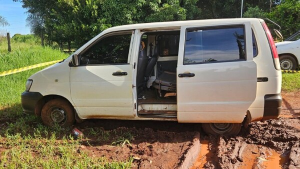 Delincuentes interceptan automóvil en Ciudad del Este