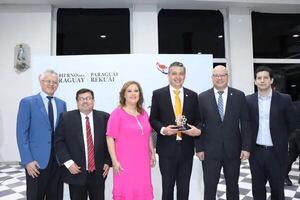 Ministerio de Economía premia al INE por el censo 2022, pese a innumerables críticas - Policiales - ABC Color