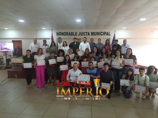 Grupo teatral Isabelita Dayán recibió reconocimiento de la Junta Municipal - Radio Imperio 106.7 FM