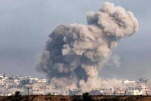 Israel continúa su ofensiva por aire, mar y tierra contra la devastada Franja de Gaza - Mundo - ABC Color