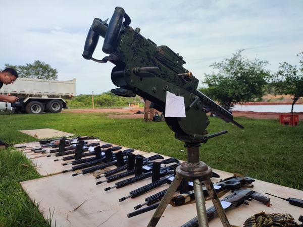Riera confirma que Policía recibirá armas incautadas en operativo Dakovo - ADN Digital