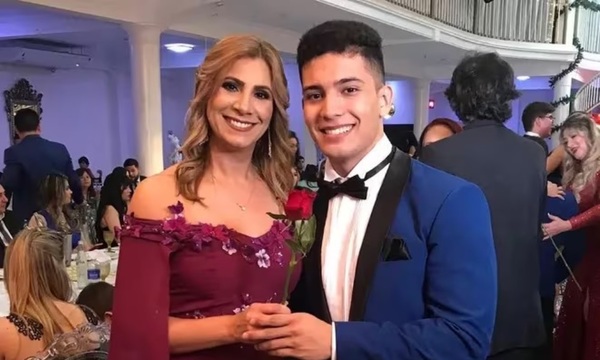Hijo de diputada consiguió millonario primer empleo en Diputados