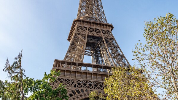 La torre Eiffel cerrada por huelga