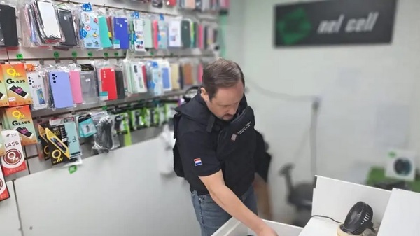 Megaoperativo en el Mercado 4 por la venta de celulares robados - Radio Imperio 106.7 FM