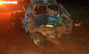 Pareja y sus dos hijos sufren lesiones en accidente