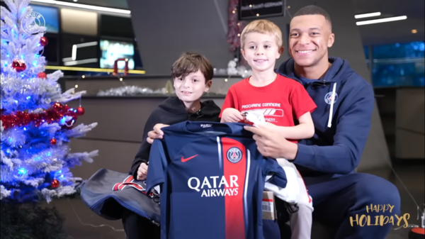 Versus / La gran sorpresa navideña del París Saint-Germain a sus pequeños hinchas