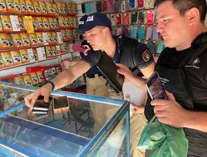 Más de 13.000 teléfonos robados se reducen anualmente en el mercado negro · Radio Monumental 1080 AM