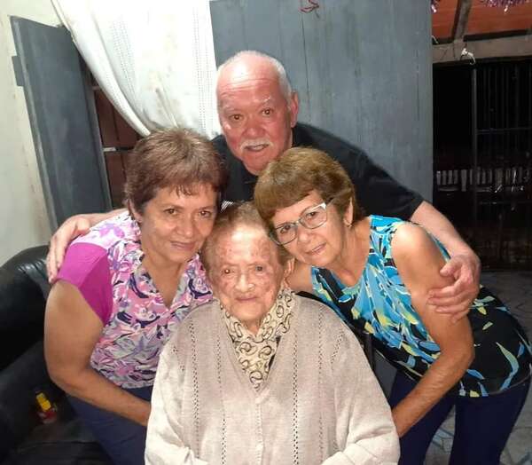 San Roque González: abuela Chinita cumple 101 años y revela el secreto para tener larga vida - Nacionales - ABC Color