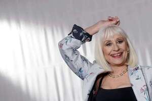 Raffaella Carrà frente a ‘la Pelloni’, las dos caras de la estrella en un nuevo documental - Mundo - ABC Color