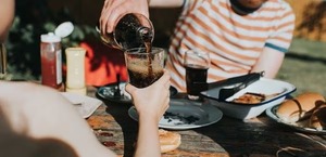 Diario HOY | ¿Qué tan saludables son realmente los refrescos sin azúcar?