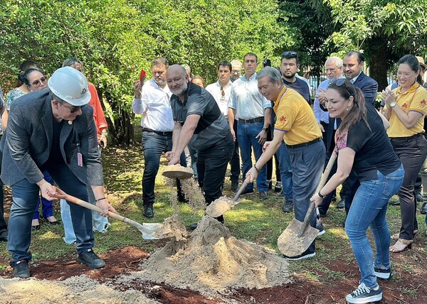 Construyen albergue temporal para madres en el Hospital Los Ángeles - ADN Digital