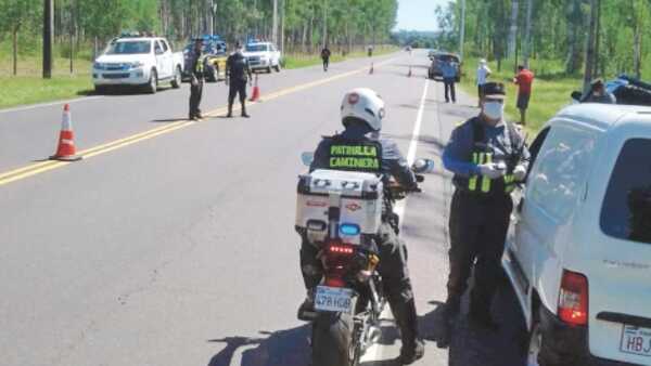 Circulación lenta en carriles rápidos: Patrulla Caminera toma acción para evitar accidentes