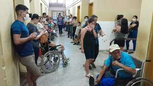 Dengue: internados por cuadros febriles se quintuplicaron en IPS - Nacionales - ABC Color