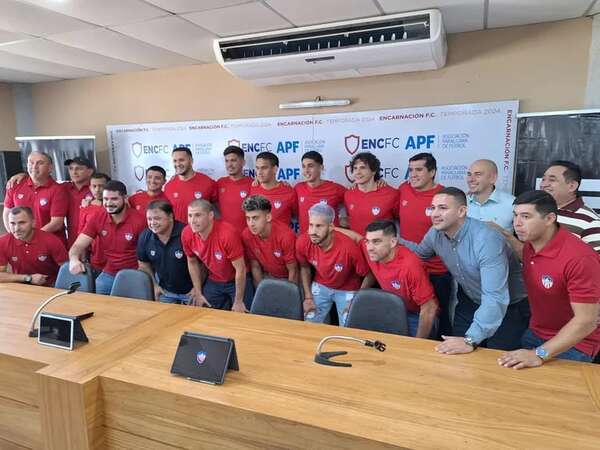Encarnación FC presentó cuerpo técnico y refuerzos de cara a temporada 2024 en la Intermedia - Fútbol de Intermedia - ABC Color