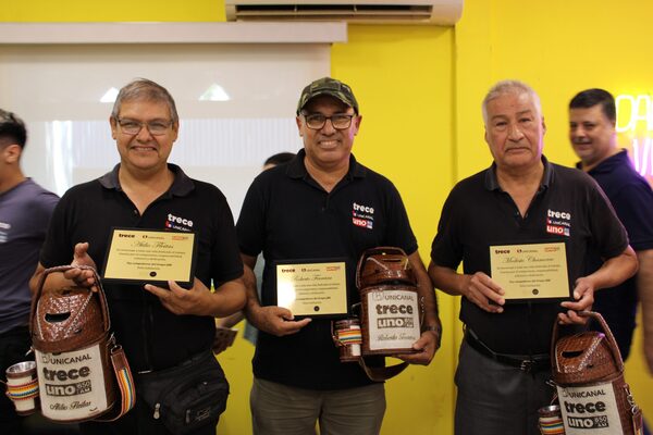 ¡Por obtener la jubilación!: Trece y Unicanal otorgan distinción a históricos trabajadores - trece