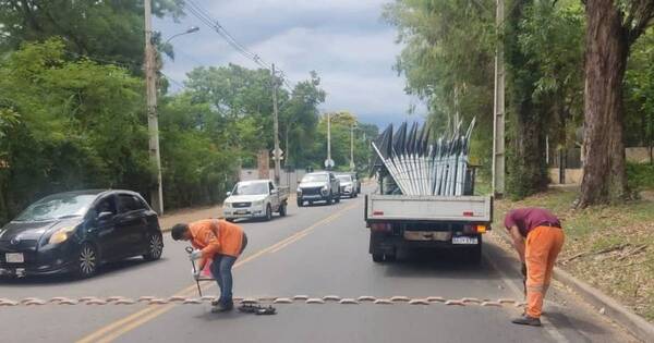 La Nación / Eliminan 50 % de las lomadas irregulares detectadas en rutas nacionales