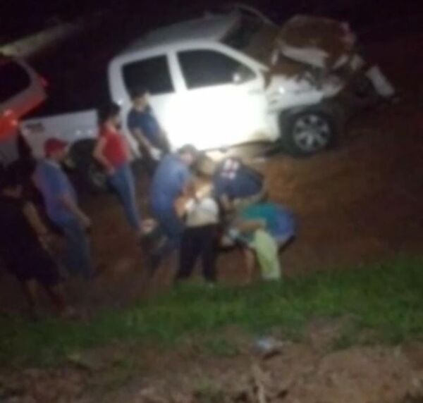 Cerro Corá: Choque de camioneta por un camión arrojó la muerte de una mujer sobre la ruta PY05