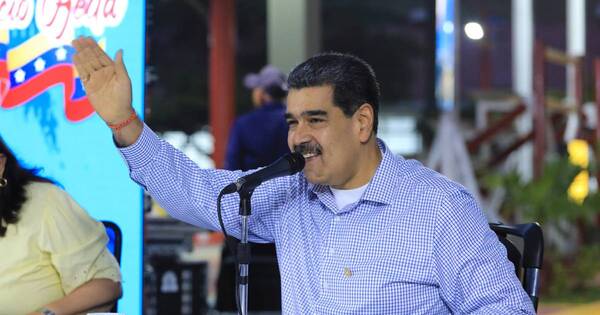 La Nación / Maduro califica de “locura” y “desastre” al megadecreto de Milei
