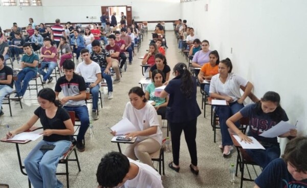 Becas del Gobierno: amplían oferta educativa