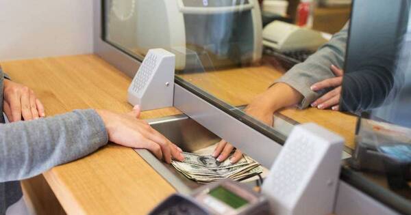 La Nación / BCP recuerda que este viernes 29 es feriado bancario