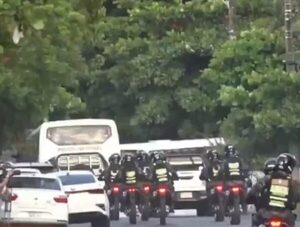 Cuatro policías siguen internados tras ser heridos durante el operativo Veneratio en Tacumbú · Radio Monumental 1080 AM