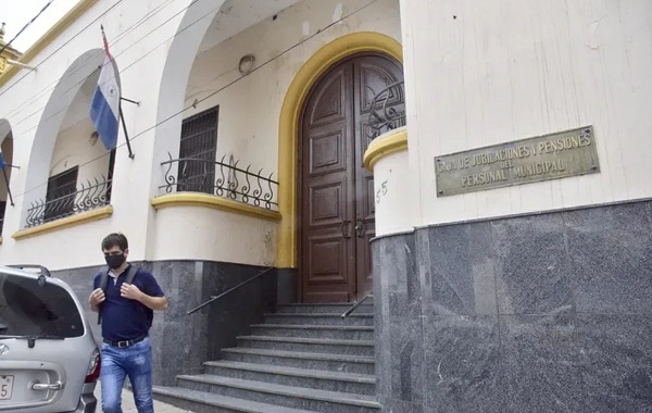 La Caja Municipal, al borde del colapso: Jubilados sin cobrar y millonaria deuda de municipios