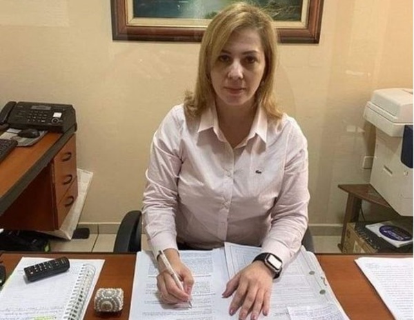 Fiscala reitera denuncia sobre usurpación de su identidad para fines extorsivos