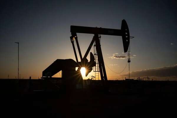 Caída mayor de lo esperado de las reservas comerciales de petróleo en EE.UU. - Mundo - ABC Color